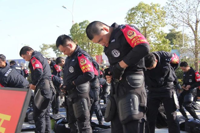 包含南特队伍告捷，全队精神饱满斗志昂扬的词条